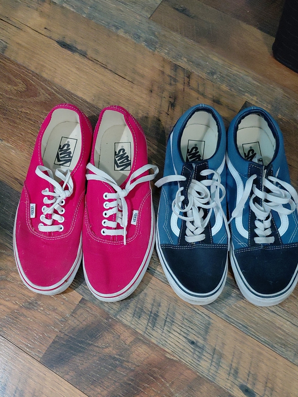Vans Mens Two-Pair Sneakers in Red and 2 Tone Blue Size 9.5